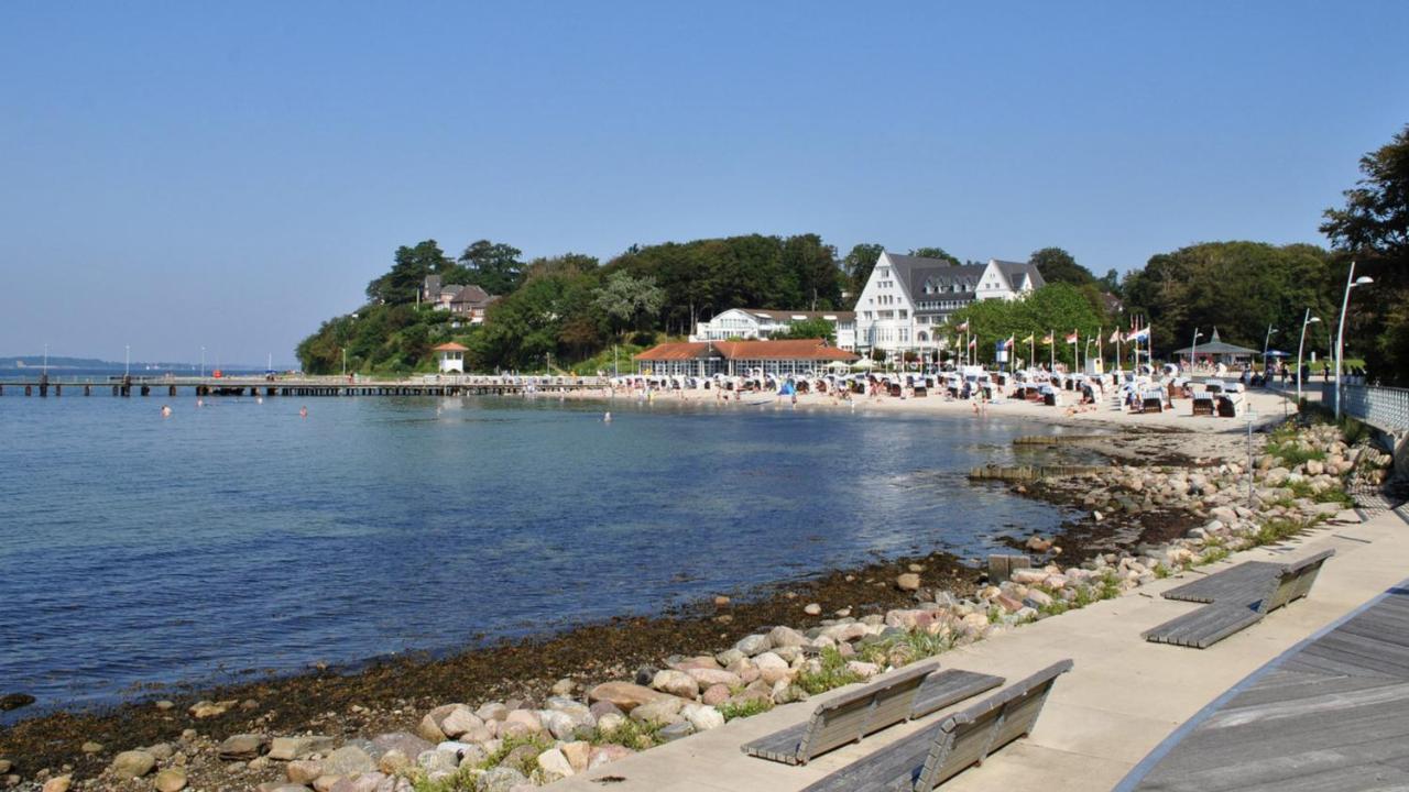 Strandblick Mit Strandkorb & Fahrraedern Gluecksburg Luaran gambar