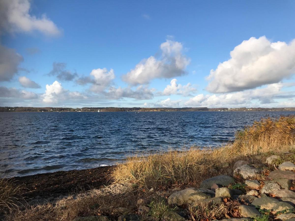 Strandblick Mit Strandkorb & Fahrraedern Gluecksburg Luaran gambar