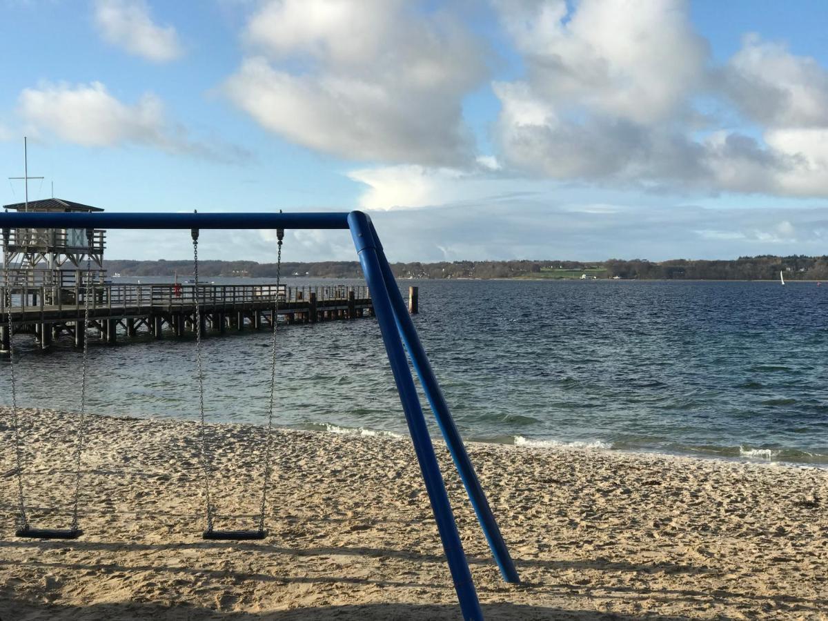 Strandblick Mit Strandkorb & Fahrraedern Gluecksburg Luaran gambar
